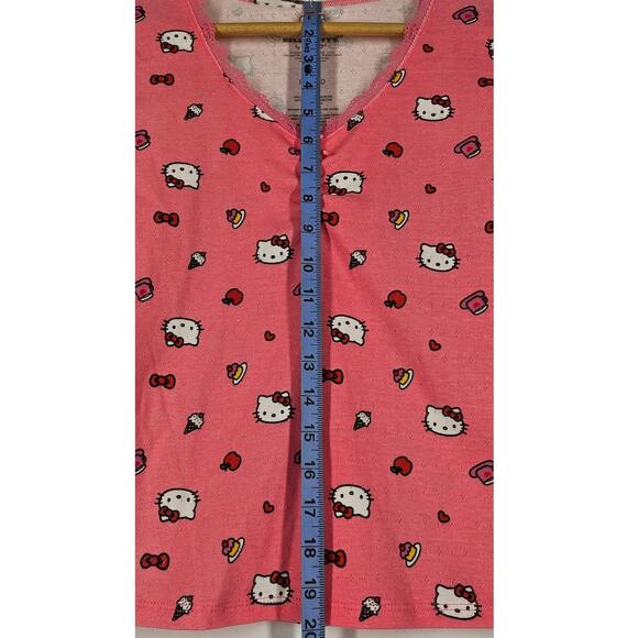 HELLO KITTY BY SANRIO WOMEN'S V-NECK T-SHIRT TOP SIZE LARGE - Picture 5 of 6